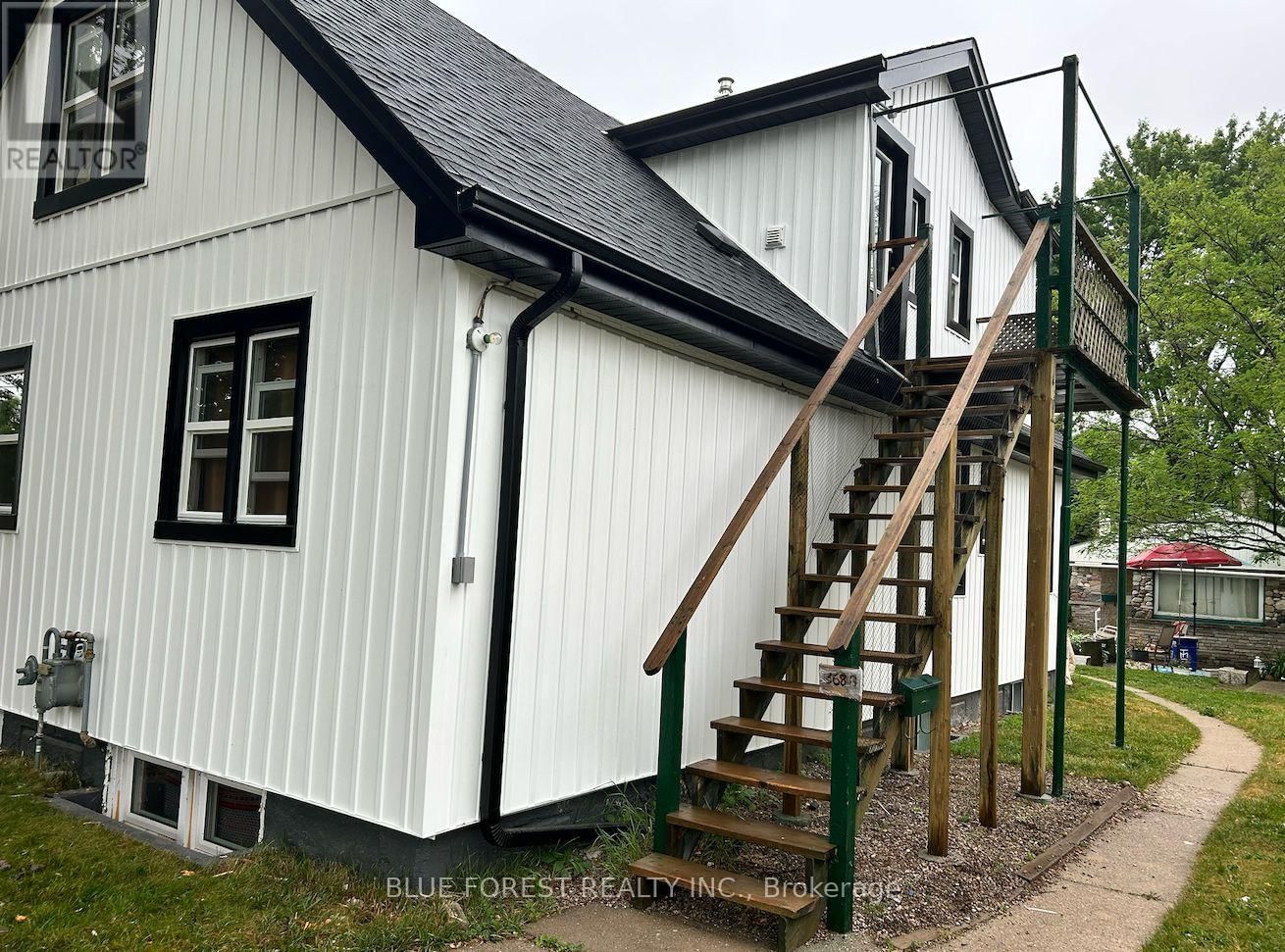 368 CALGARY STREET Image 3