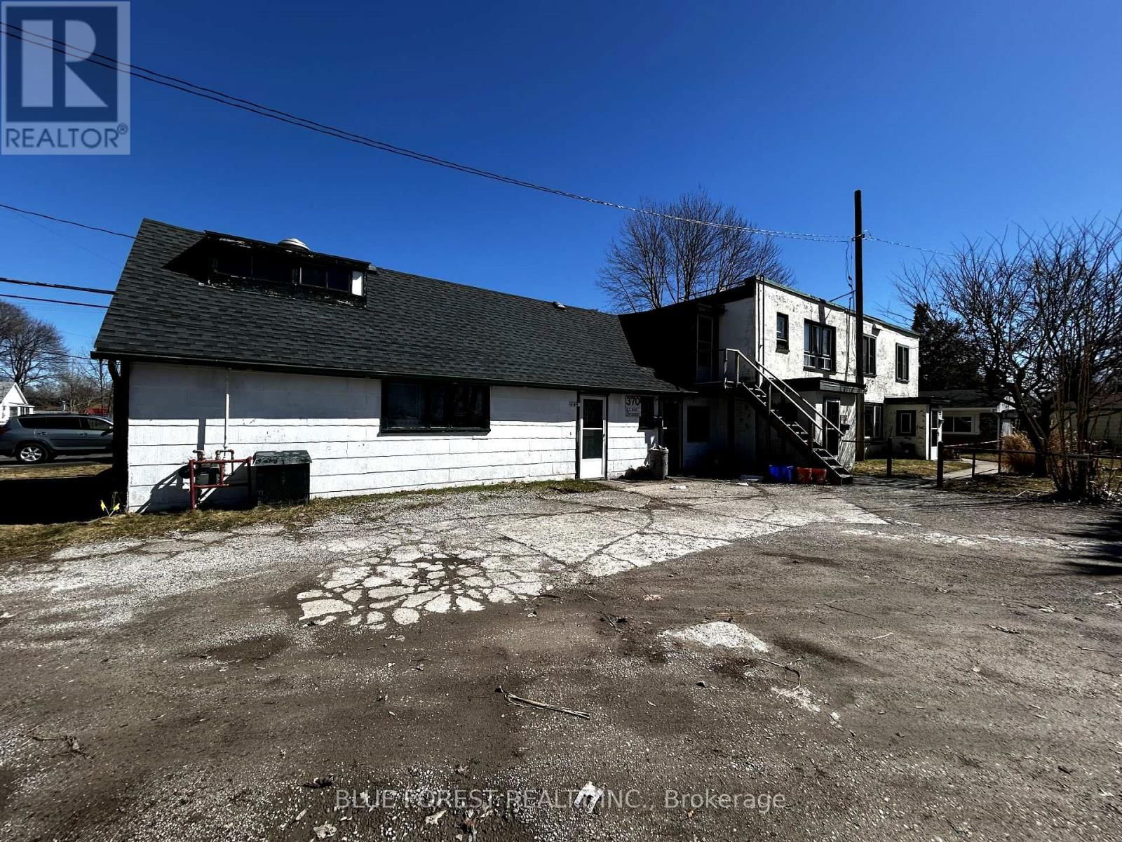 368 CALGARY STREET Image 7