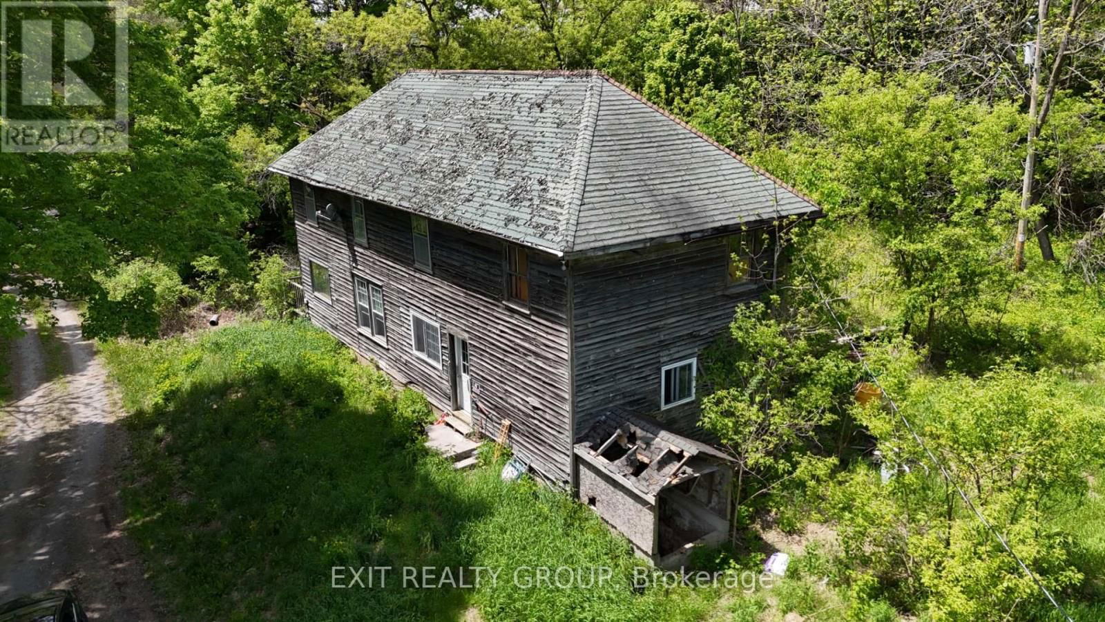 225 JONES ROAD Image 2