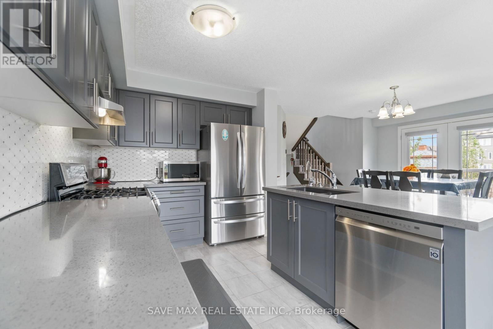 126 LAGUNA VILLAGE CRESCENT Image 17