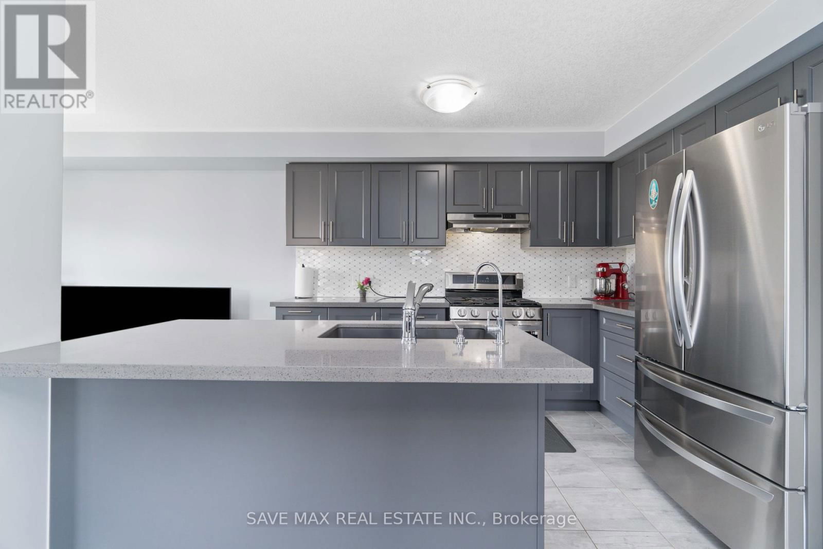 126 LAGUNA VILLAGE CRESCENT Image 19