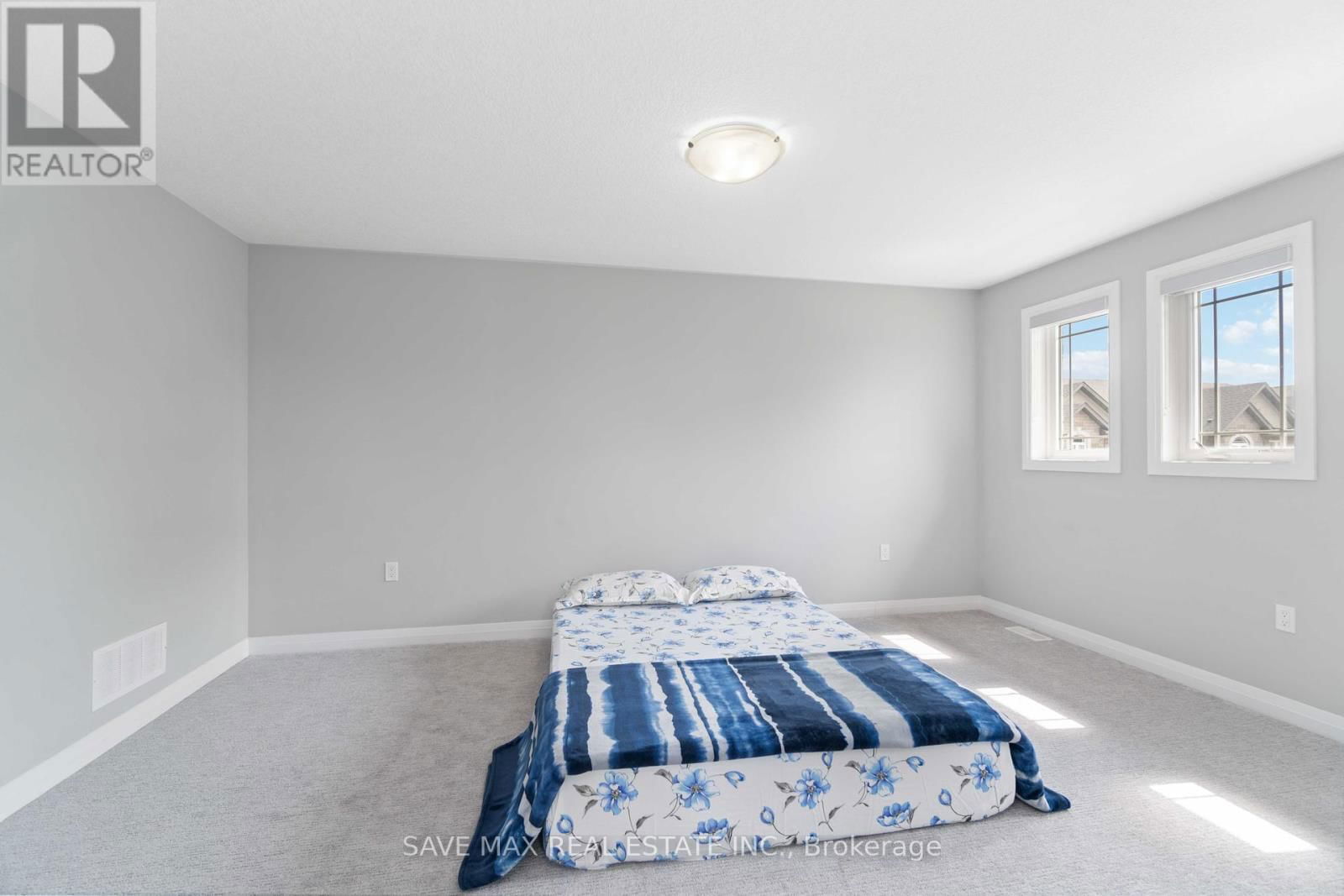 126 LAGUNA VILLAGE CRESCENT Image 22
