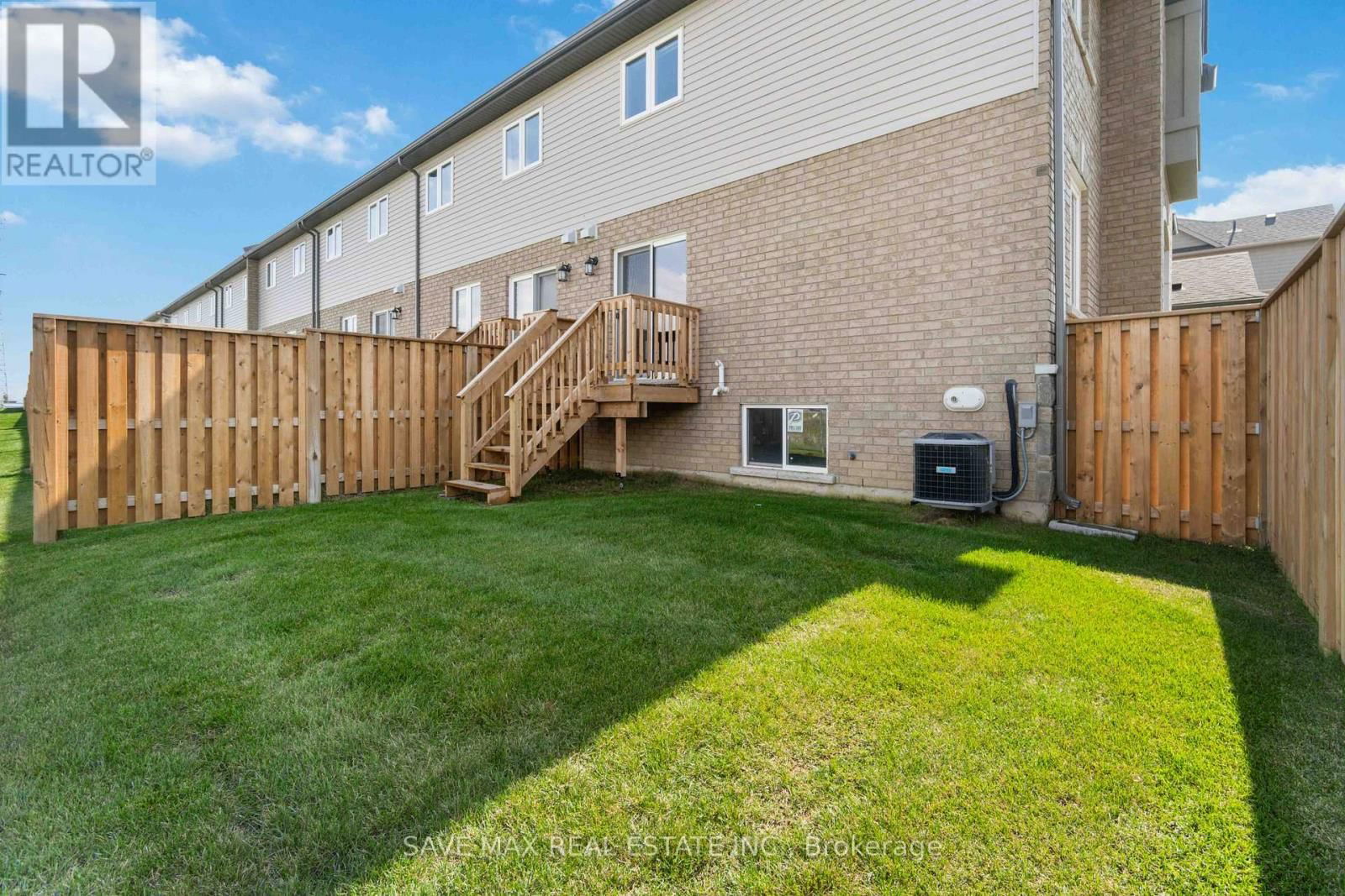 126 LAGUNA VILLAGE CRESCENT Image 39