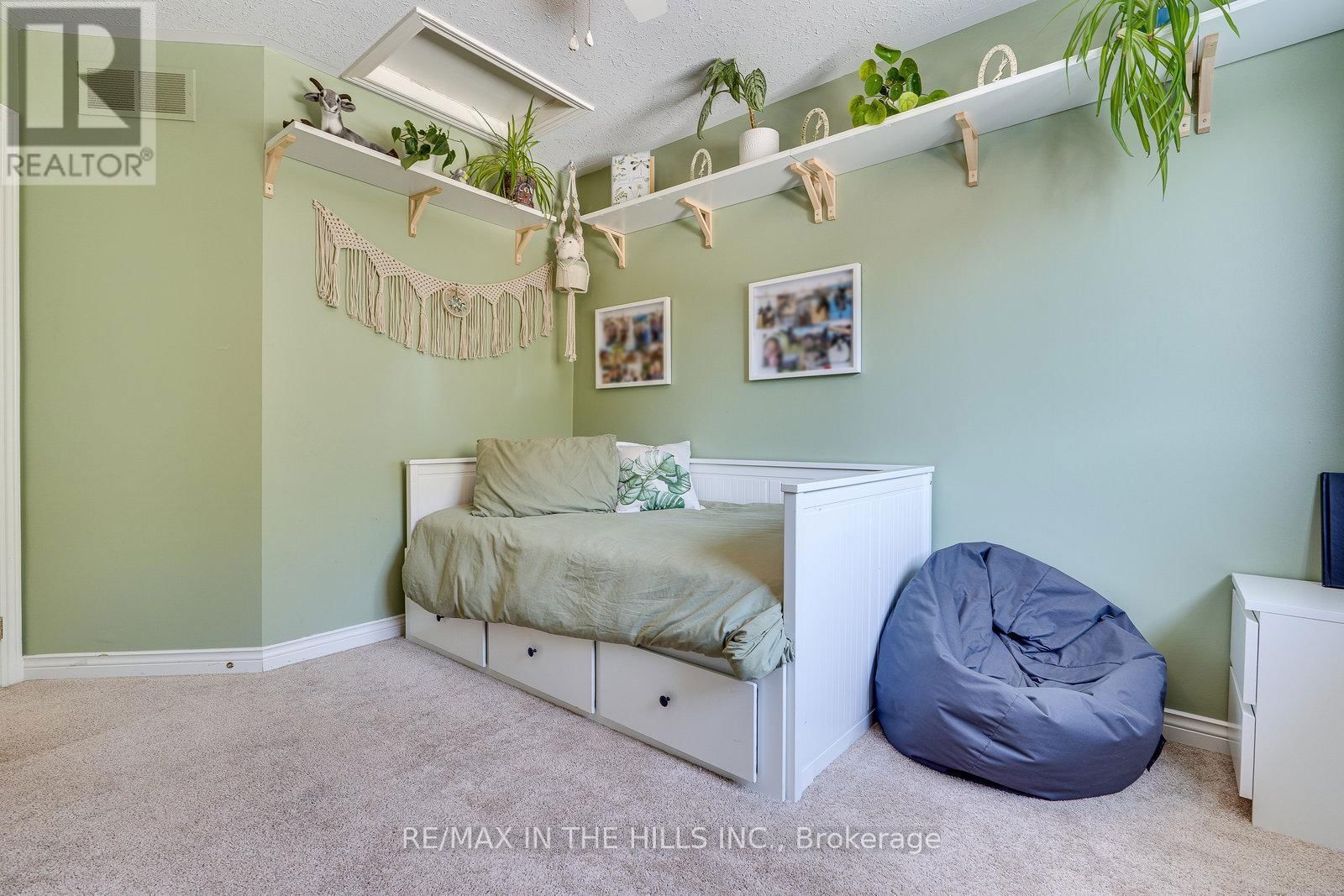 609 SIMON STREET Image 25