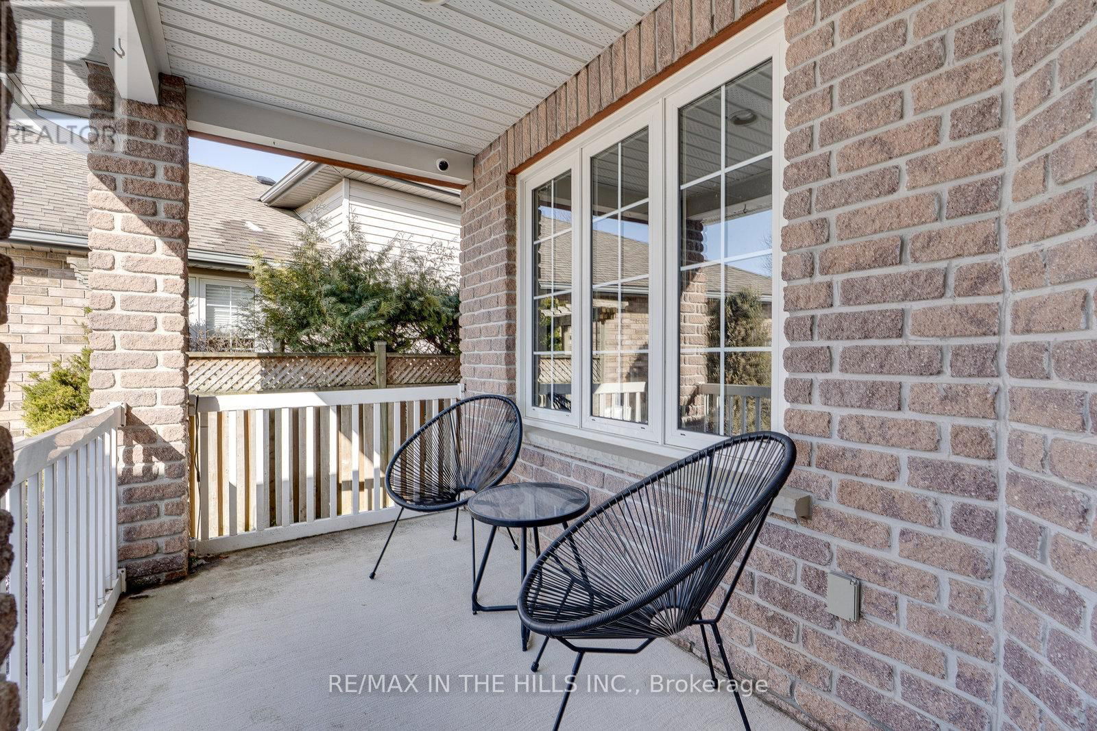 609 SIMON STREET Image 3