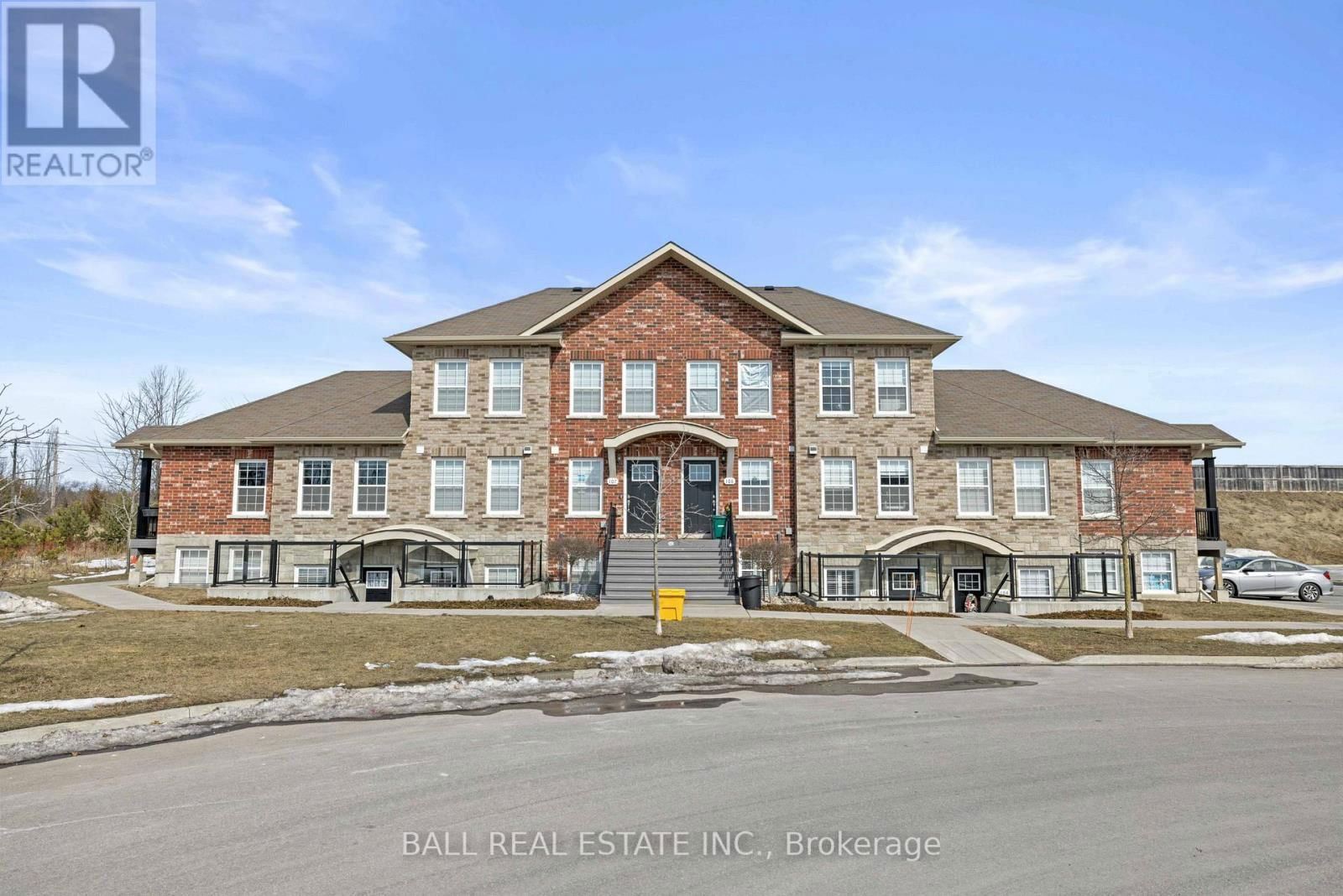 #103 - 430 LONSBERRY DRIVE Image 1