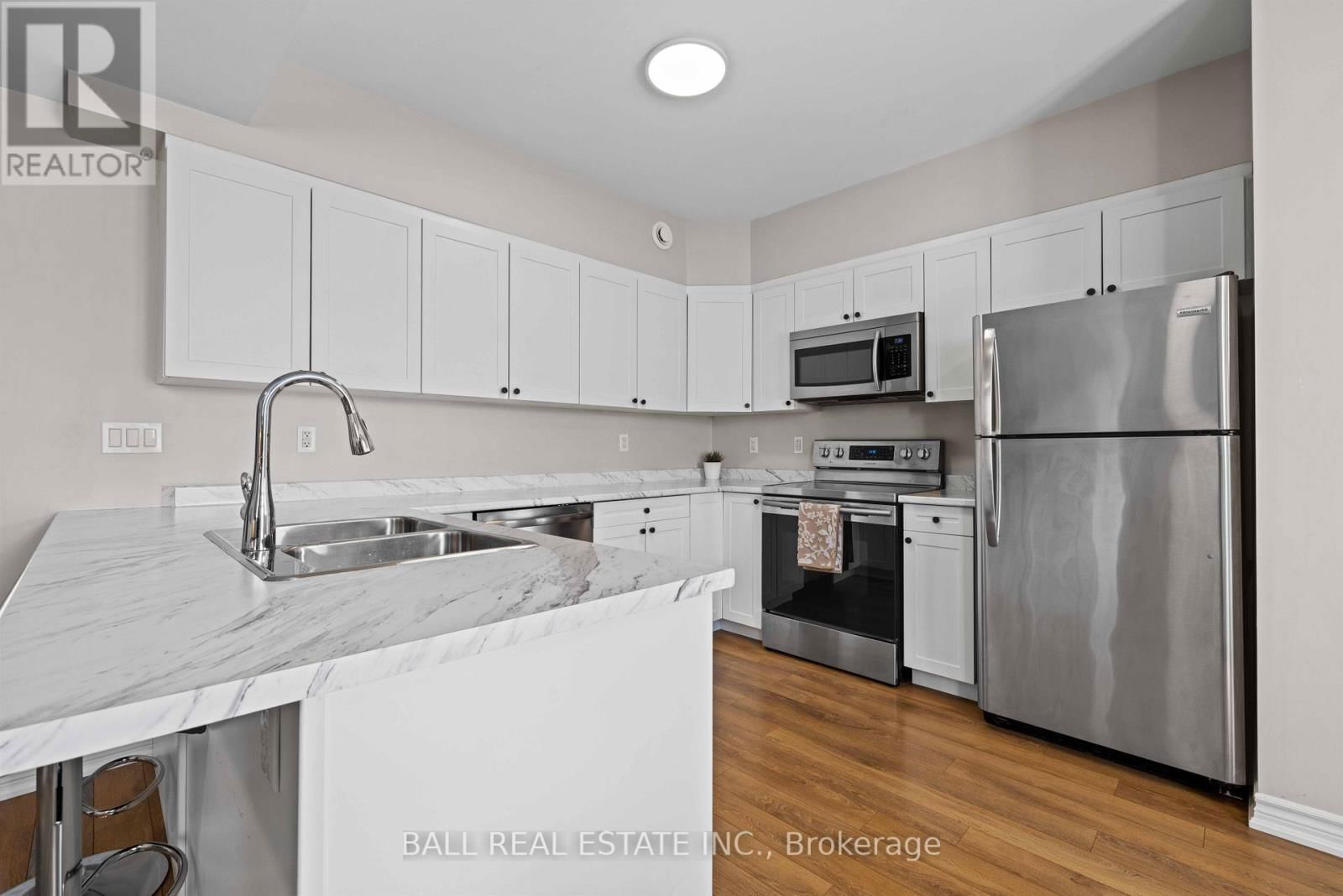 #103 - 430 LONSBERRY DRIVE Image 3