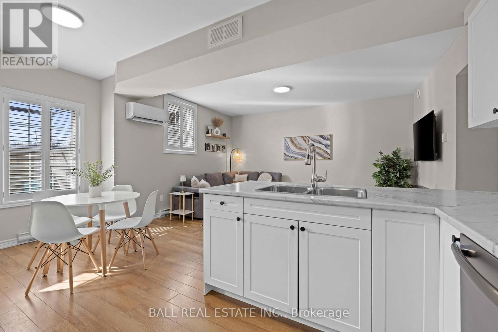 #103 - 430 LONSBERRY DRIVE Image 4