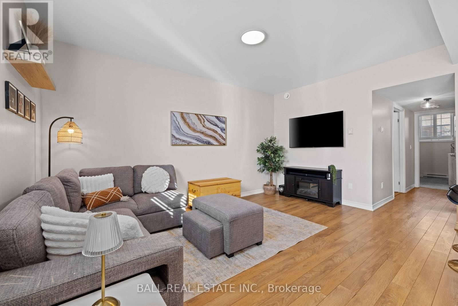#103 - 430 LONSBERRY DRIVE Image 5