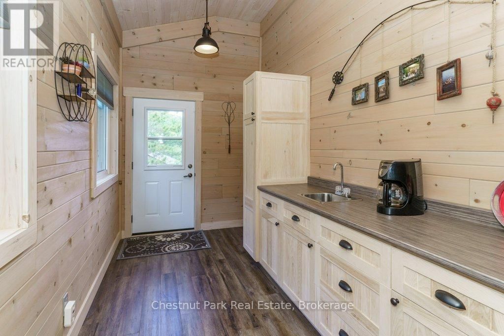 143 SOUTH DRIVE Image 13