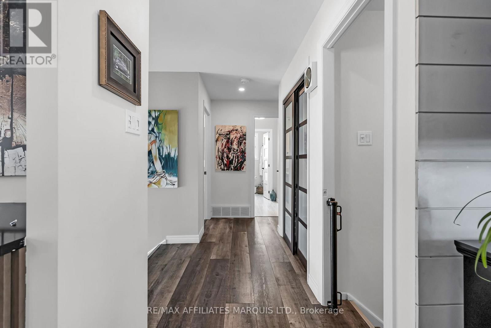 1949 BELVEDERE CRESCENT Image 14