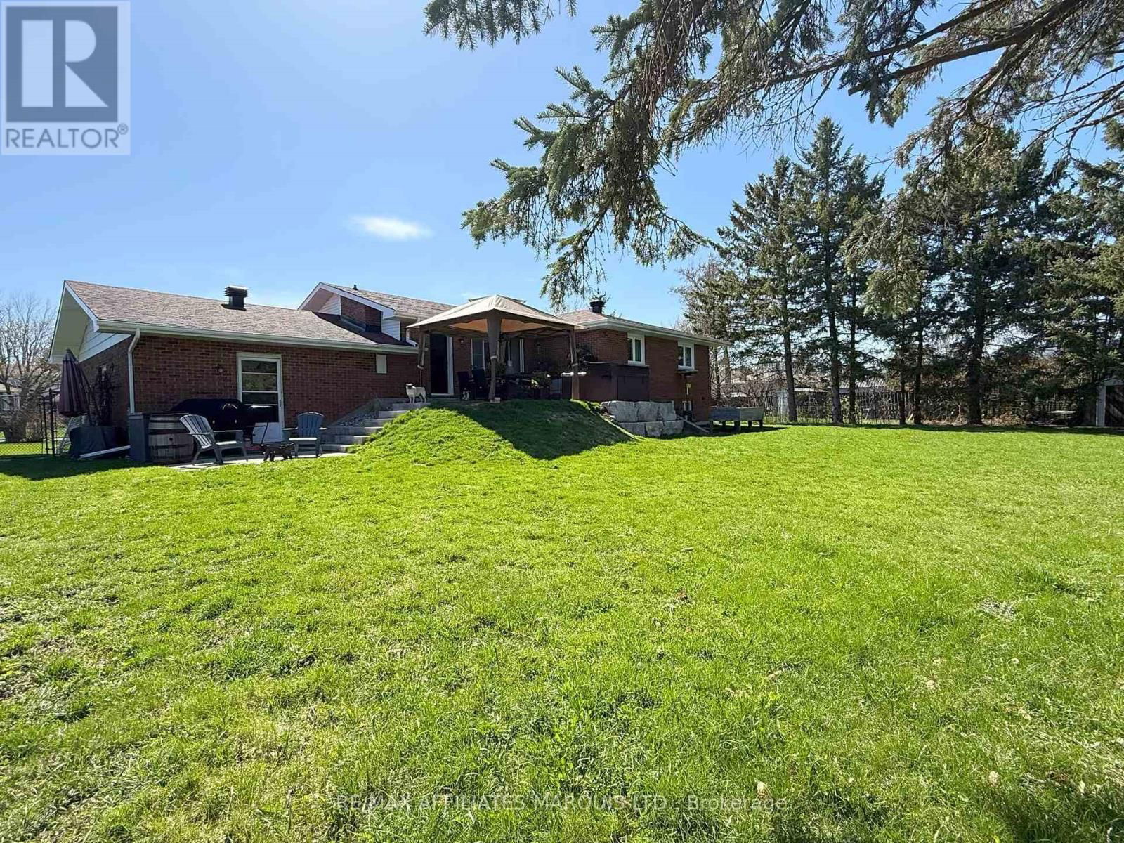 1949 BELVEDERE CRESCENT Image 39