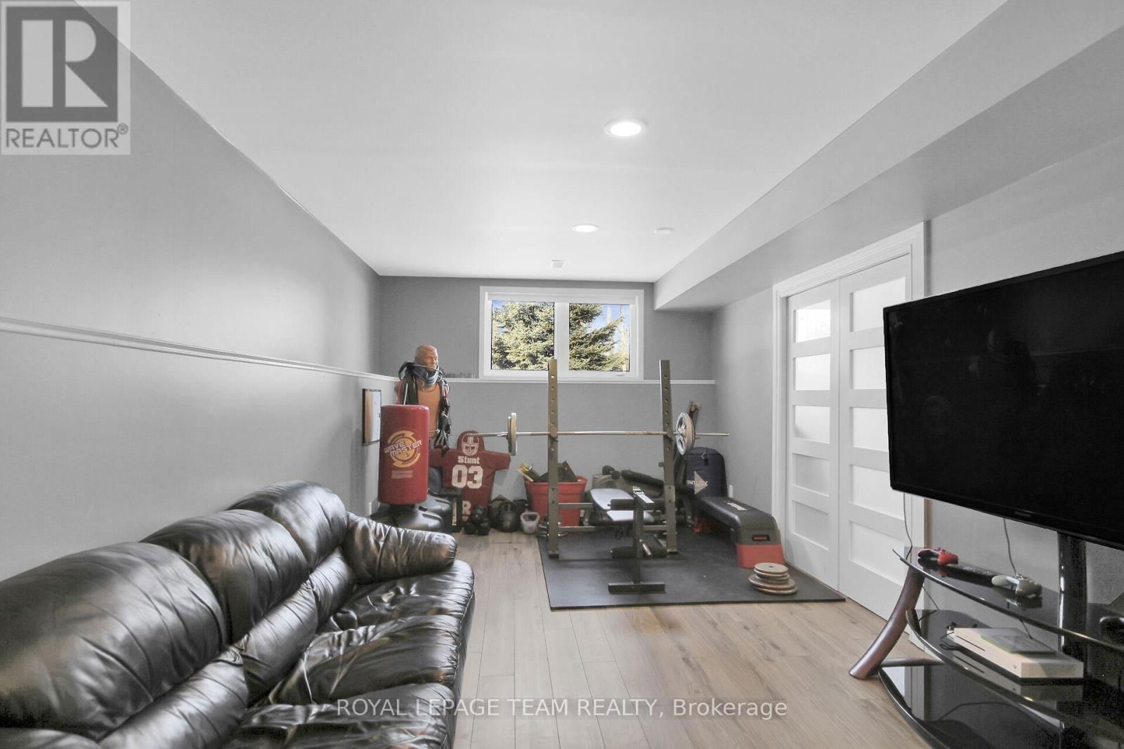 955 MACPHERSON ROAD Image 10