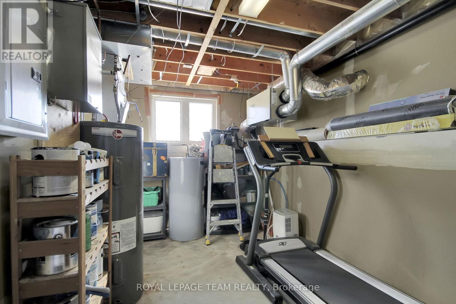 955 MACPHERSON ROAD Image 27