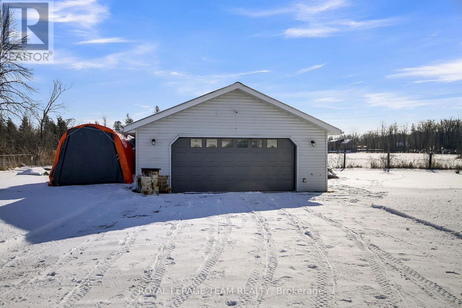955 MACPHERSON ROAD Image 29