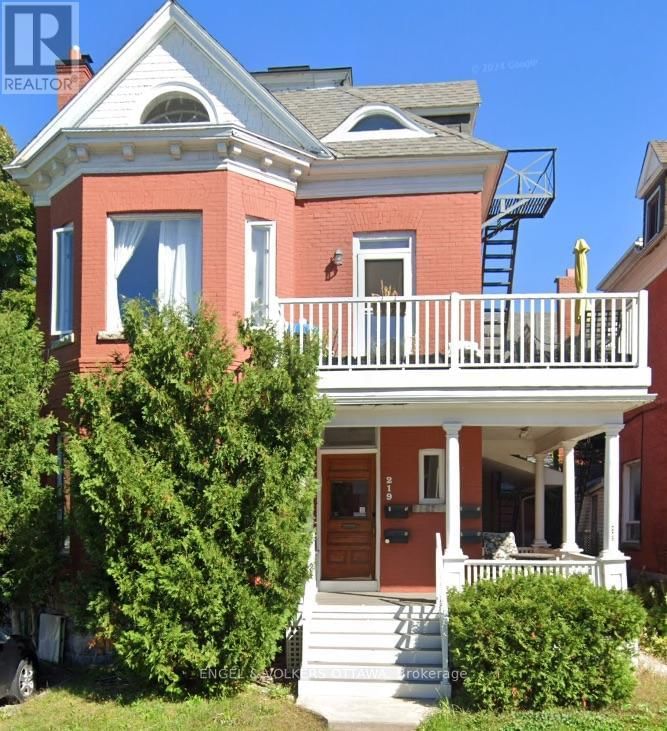 219 COBOURG STREET Image 10