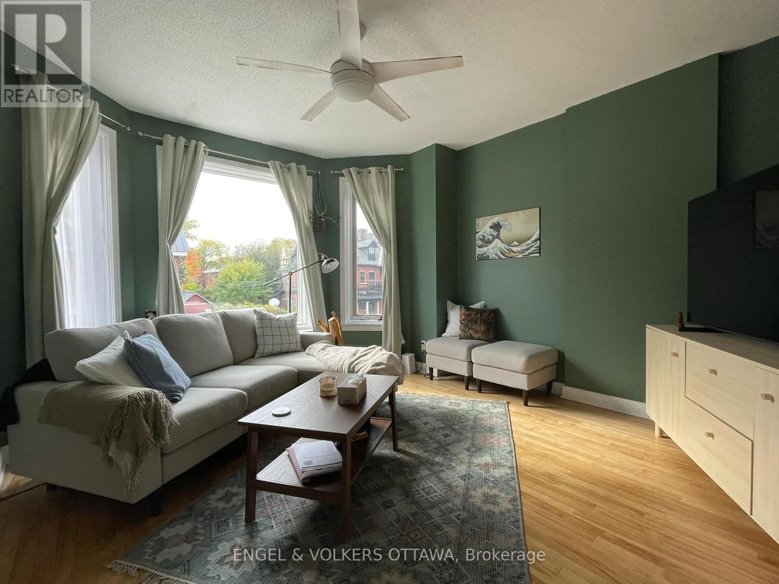 219 COBOURG STREET Image 2