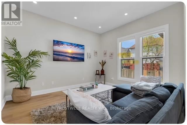 4440 HURON STREET Image 14