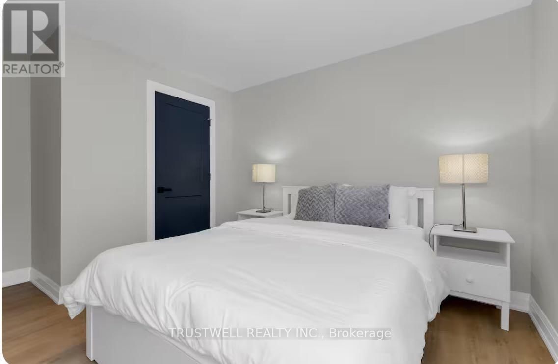 4440 HURON STREET Image 21