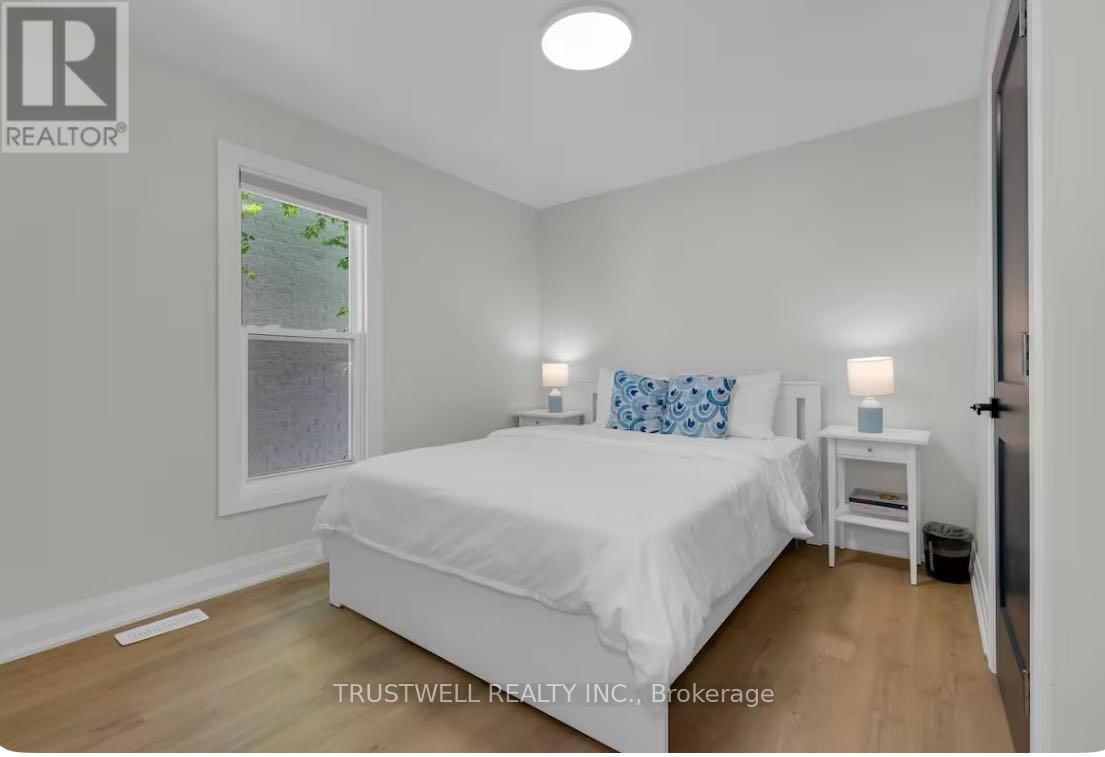 4440 HURON STREET Image 23