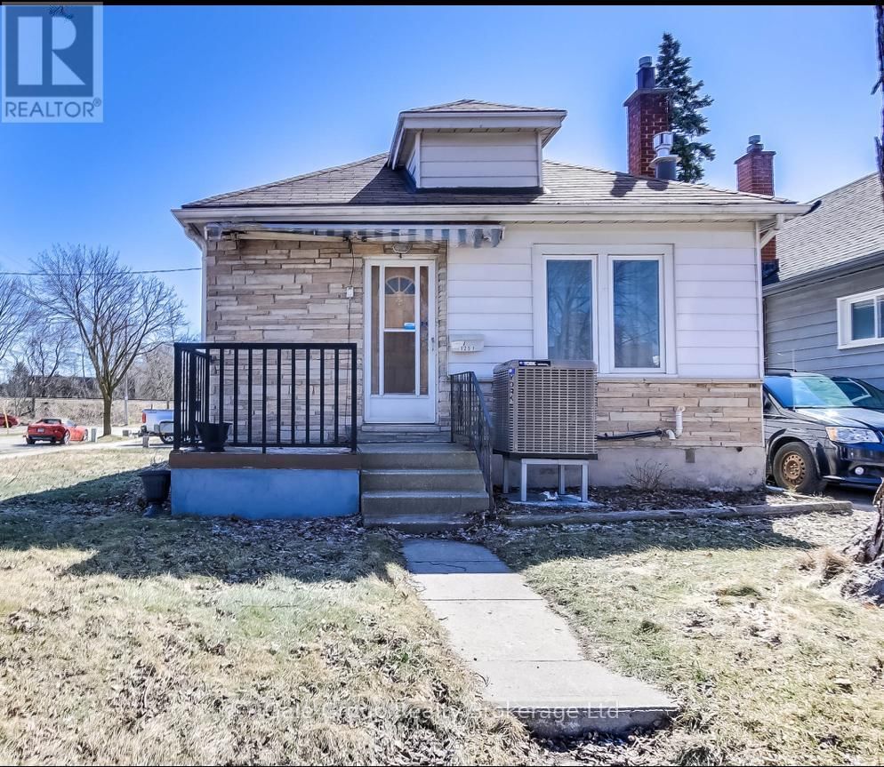 1251 FLORENCE STREET Image 1