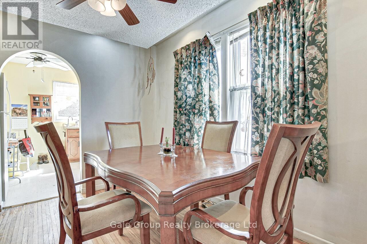 1251 FLORENCE STREET Image 4
