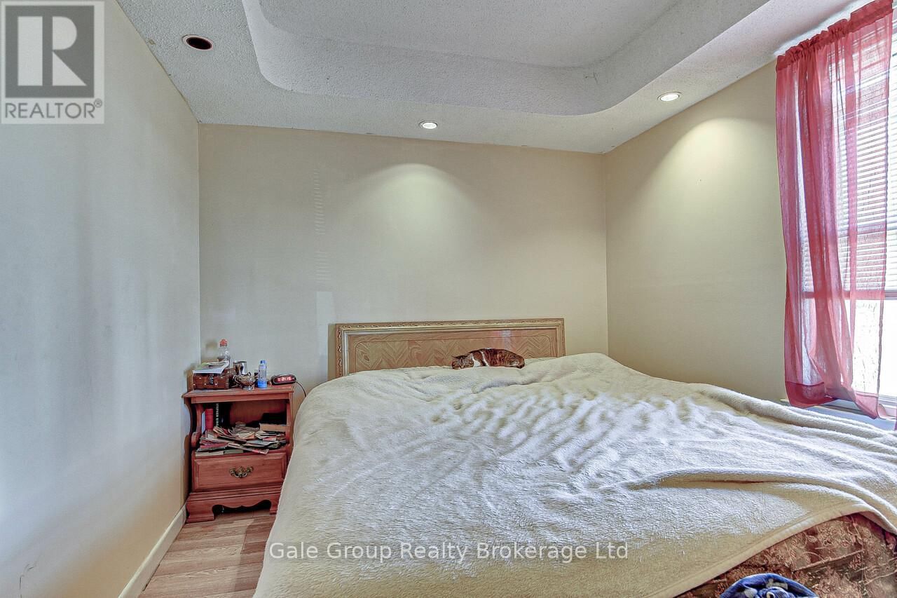 1251 FLORENCE STREET Image 9