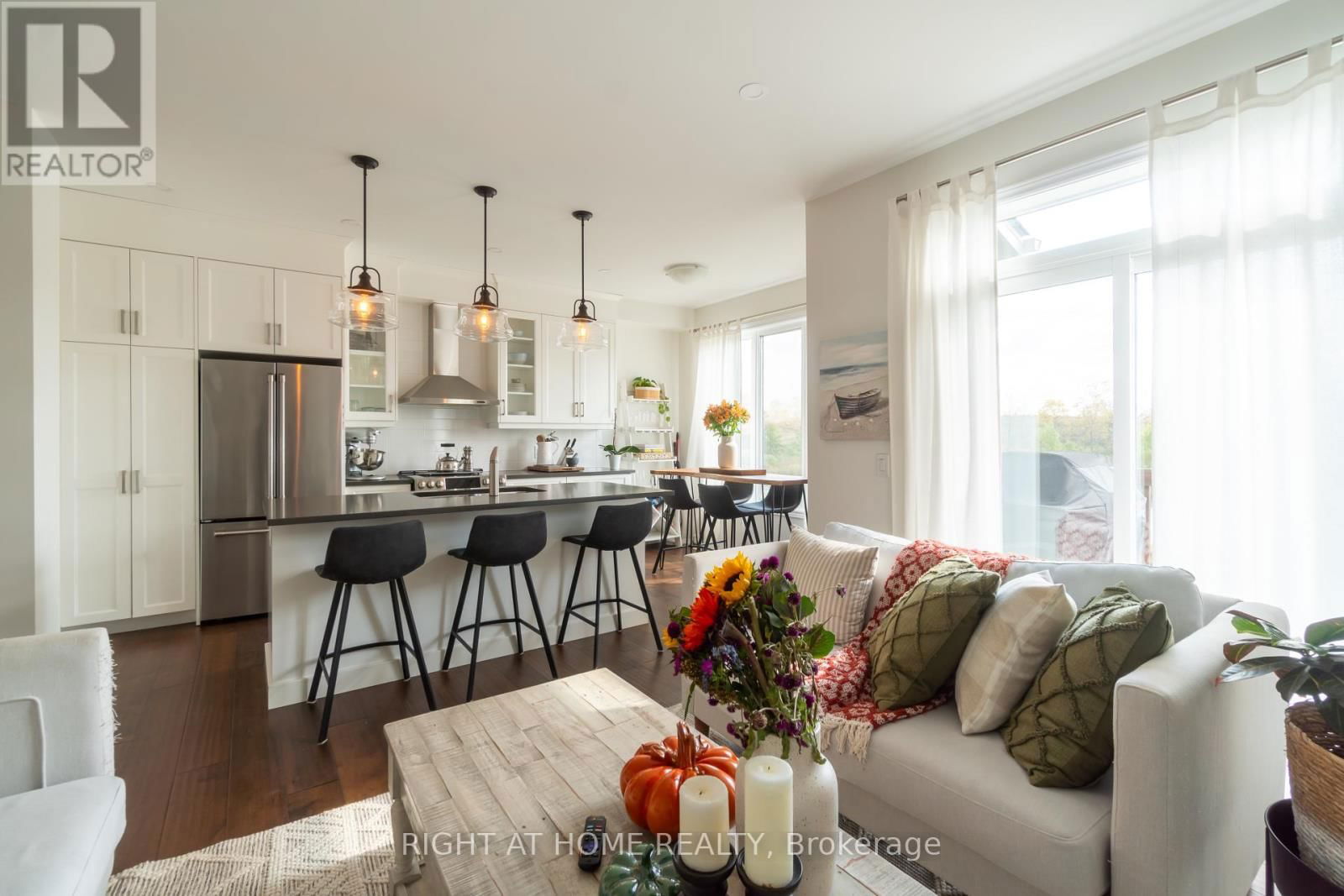 21 LAMB CRESCENT Image 11
