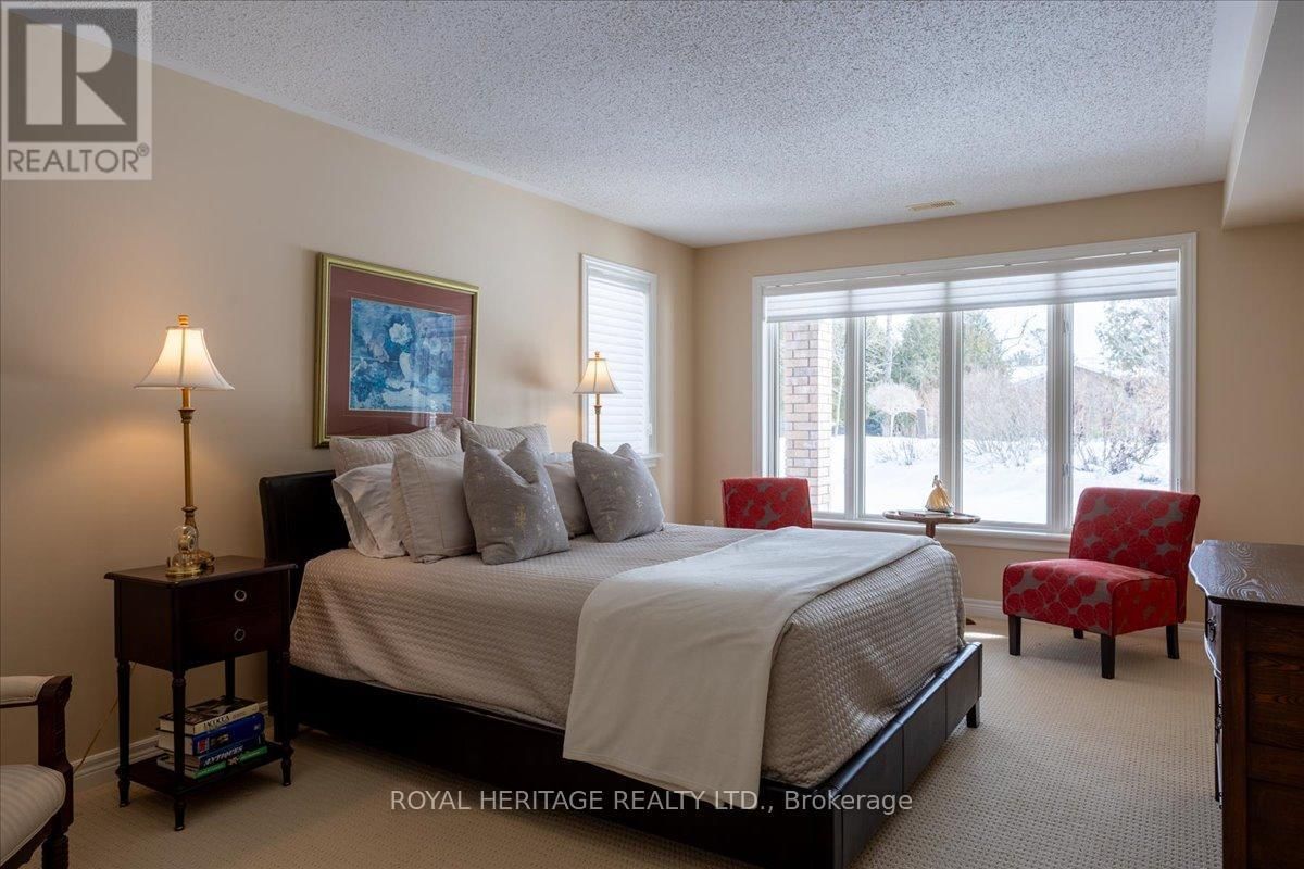51 SOUTH HARBOUR DRIVE Image 23