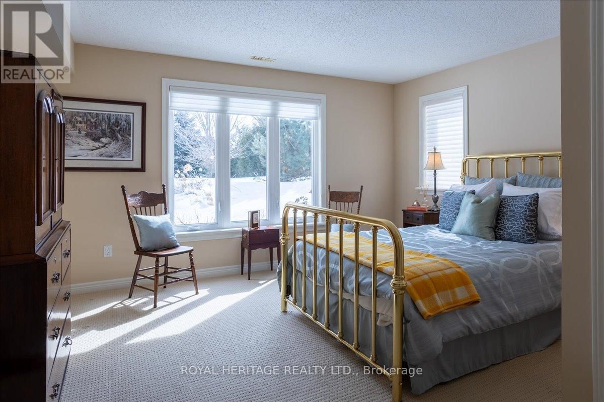 51 SOUTH HARBOUR DRIVE Image 24