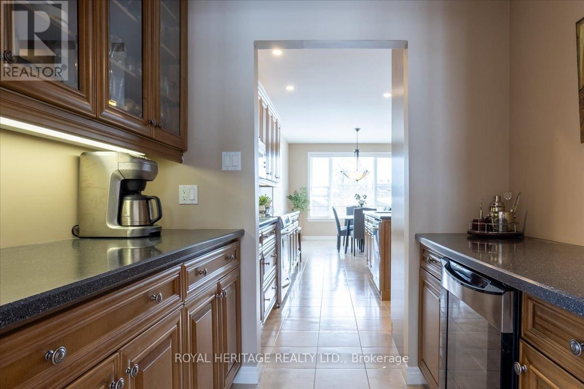 51 SOUTH HARBOUR DRIVE Image 7