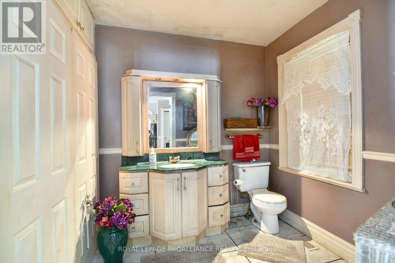 5039 CARMAN ROAD Image 16