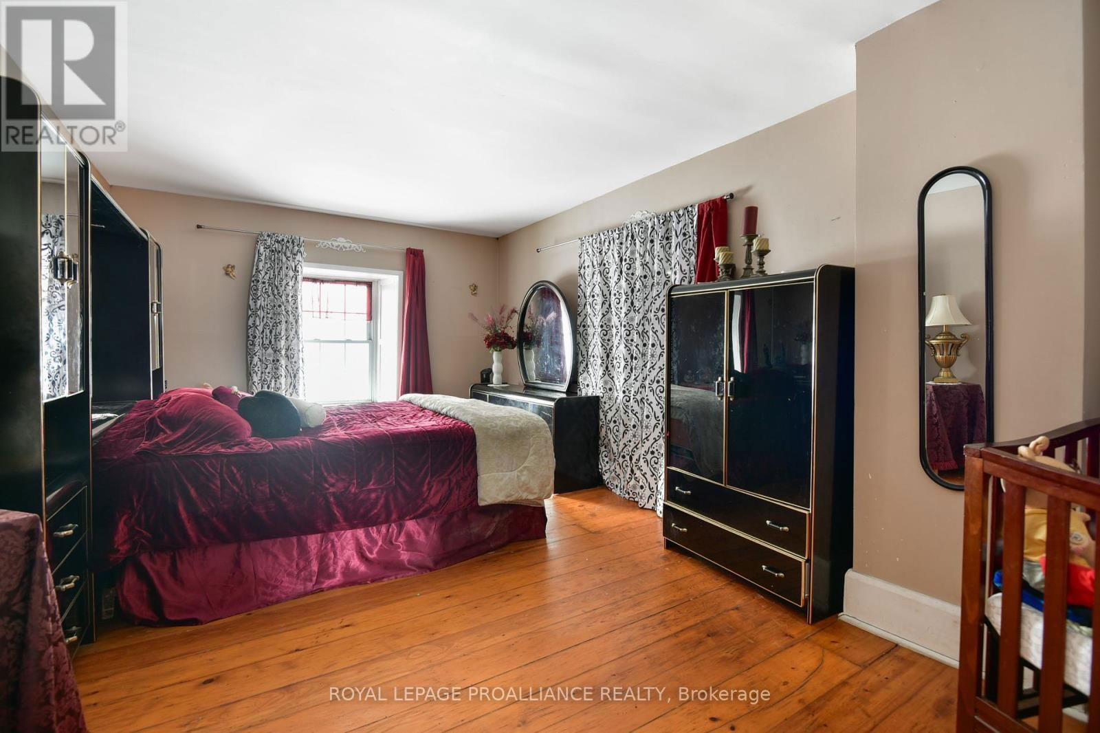 5039 CARMAN ROAD Image 19