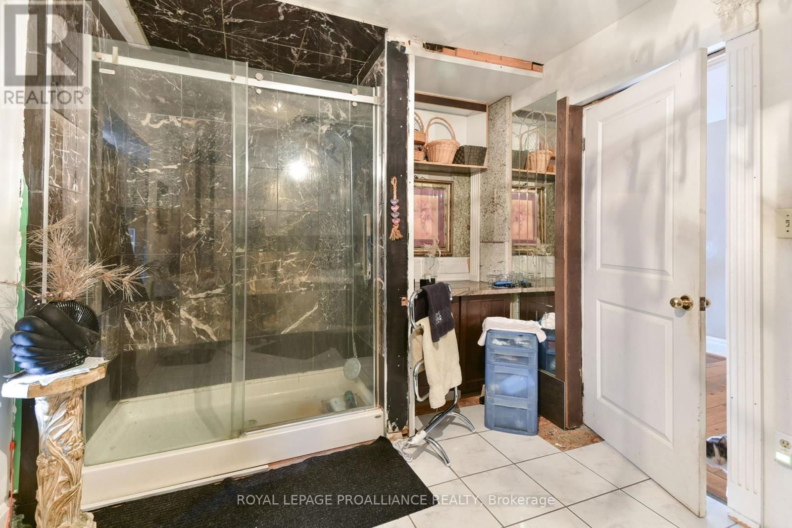 5039 CARMAN ROAD Image 20