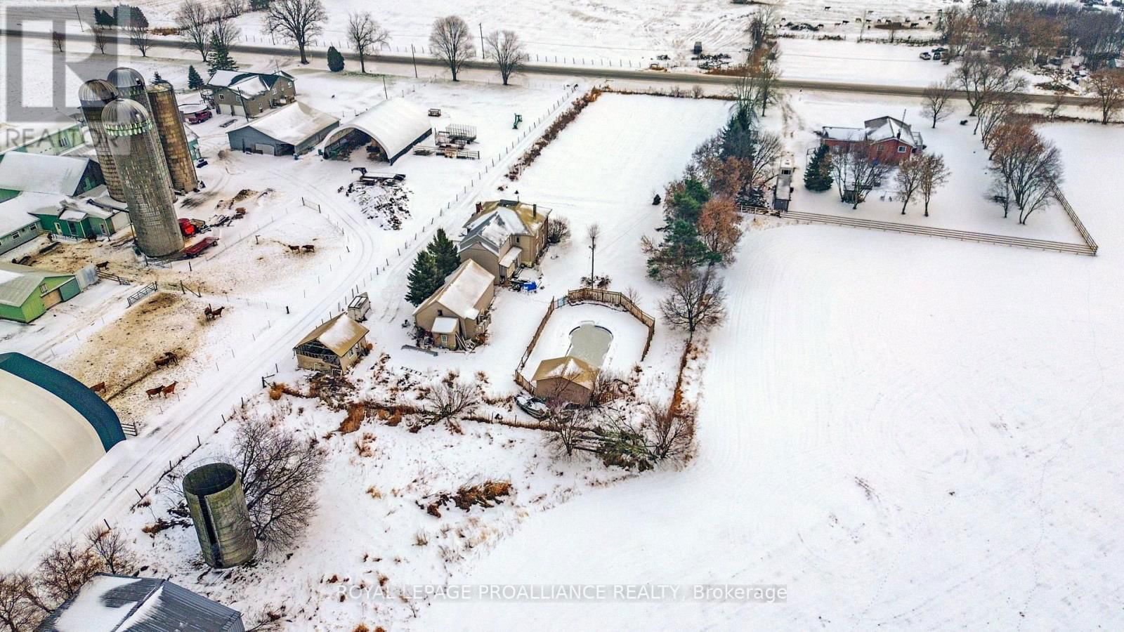 5039 CARMAN ROAD Image 34