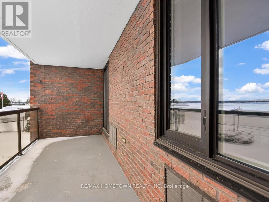 211 - 55 WATER STREET EAST Image 27