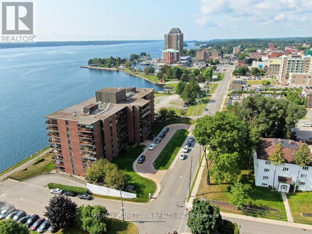 211 - 55 WATER STREET EAST Image 3