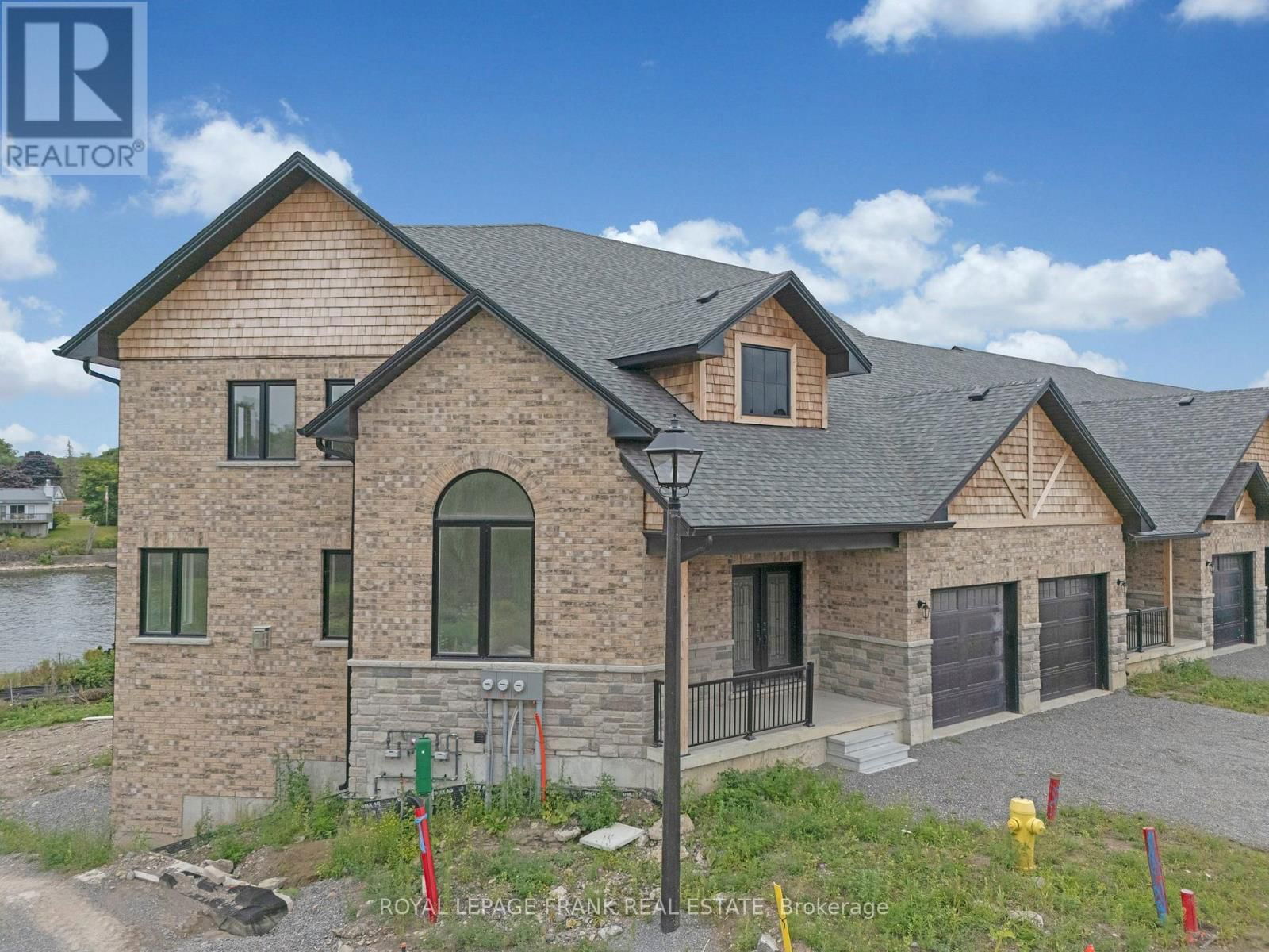 42 POND STREET Image 2
