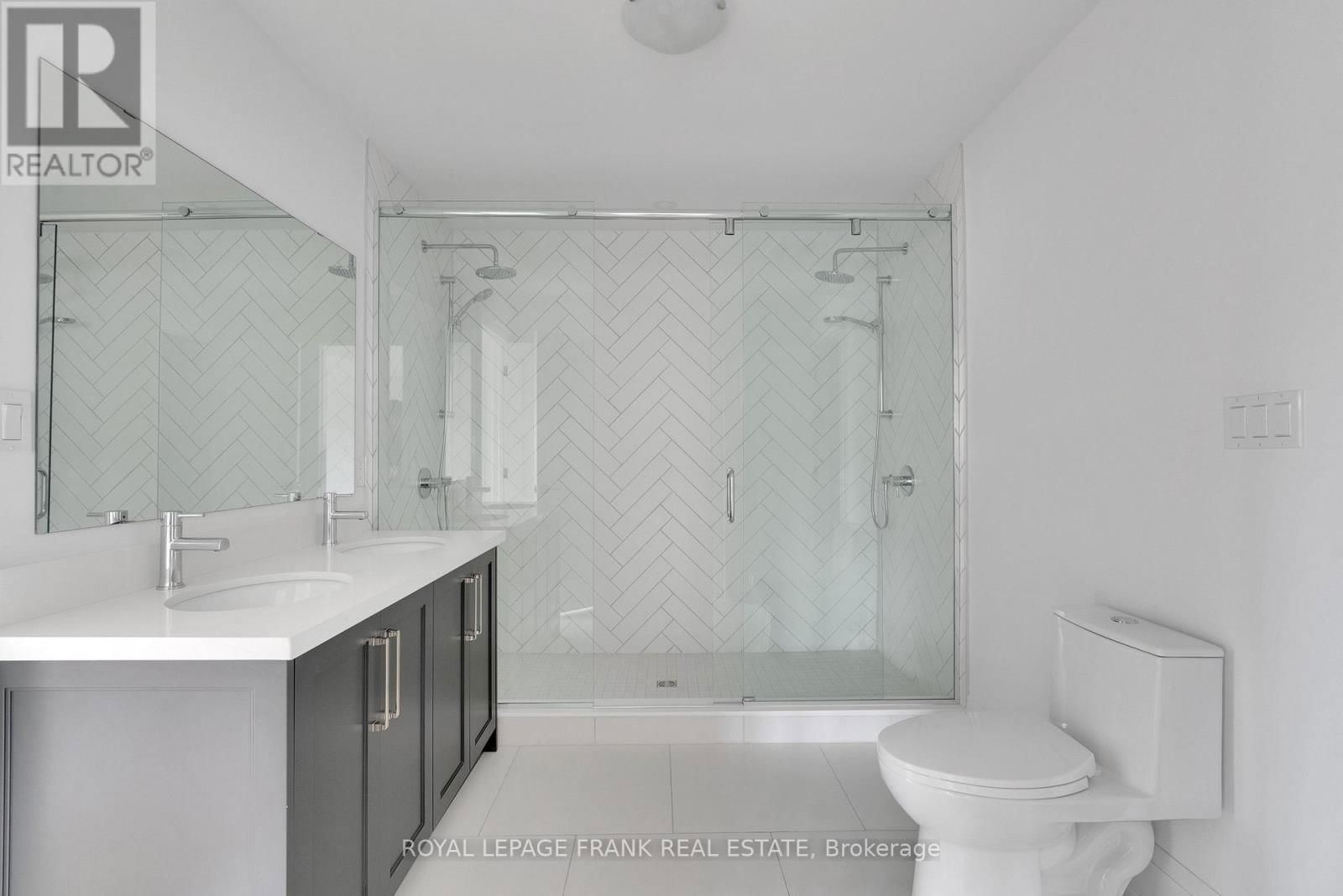 42 POND STREET Image 26