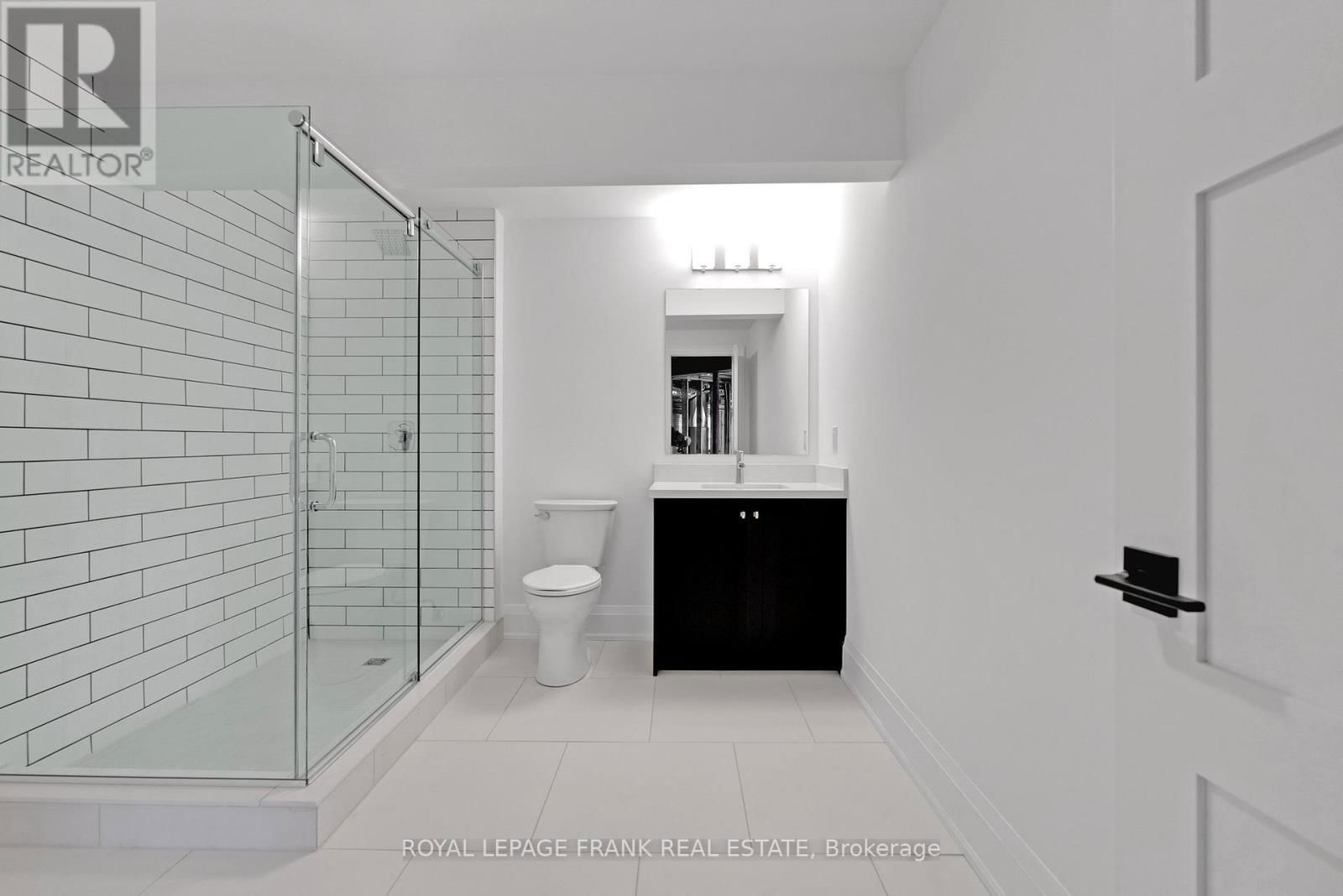 42 POND STREET Image 28