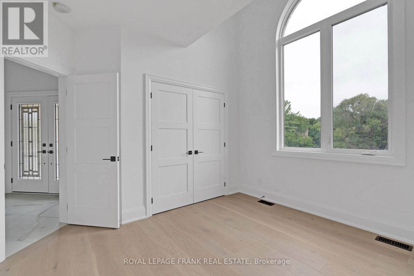 42 POND STREET Image 4