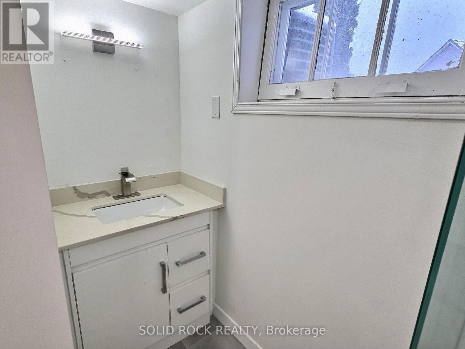 60 LINCOLN ROAD Image 21