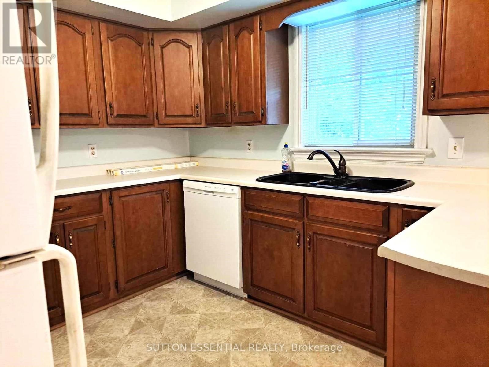 1314 MILLWOOD AVENUE Image 14