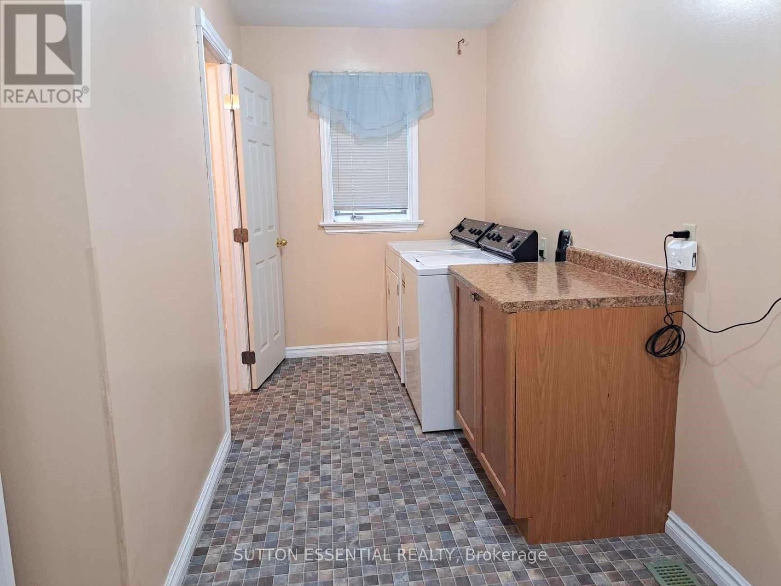 1314 MILLWOOD AVENUE Image 15