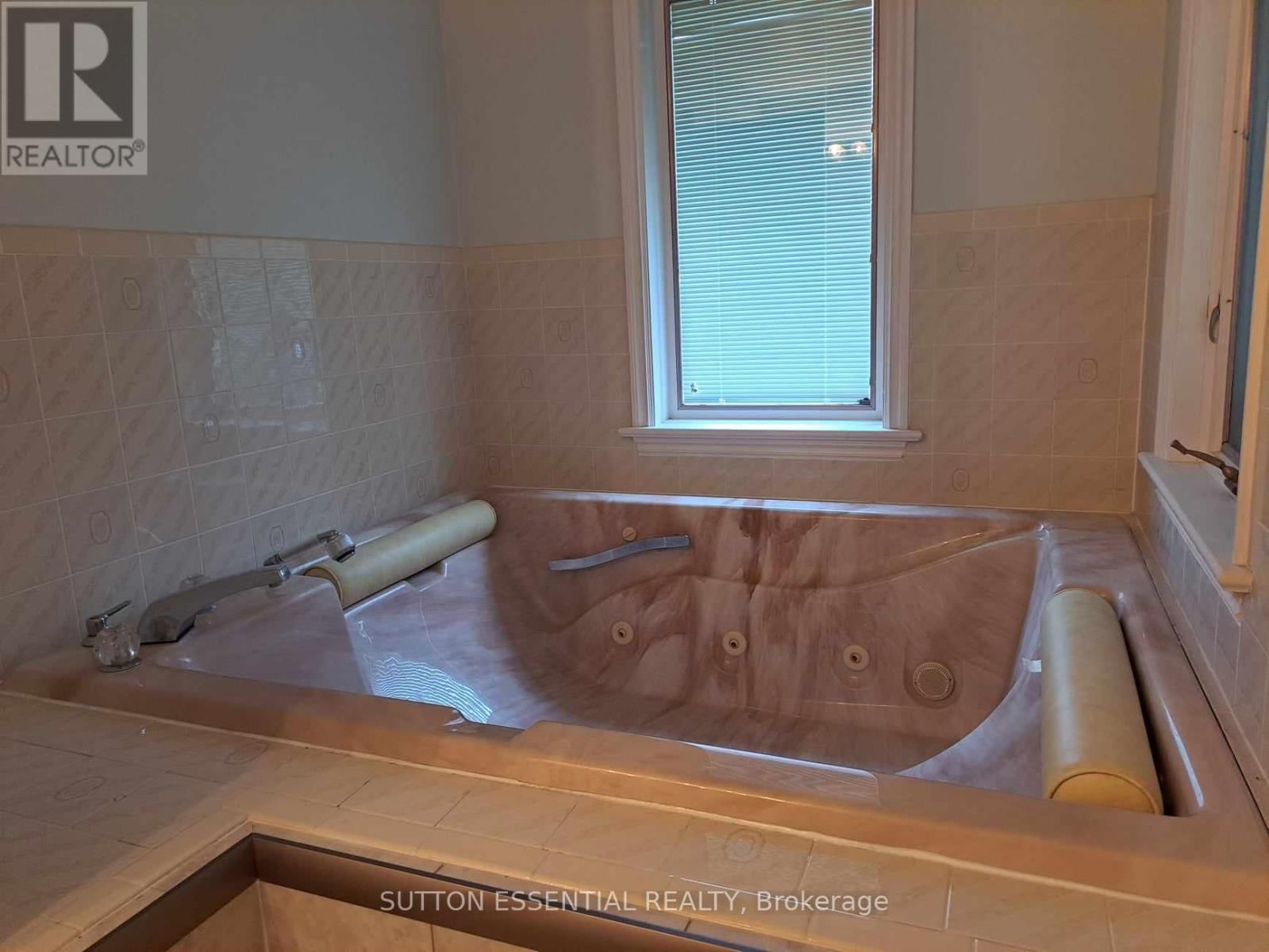 1314 MILLWOOD AVENUE Image 27