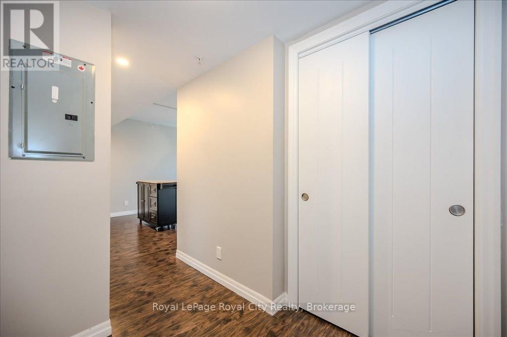 105 - 108 SUMMIT RIDGE DRIVE Image 12