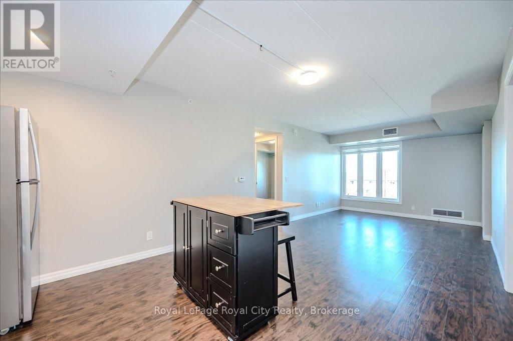 105 - 108 SUMMIT RIDGE DRIVE Image 16