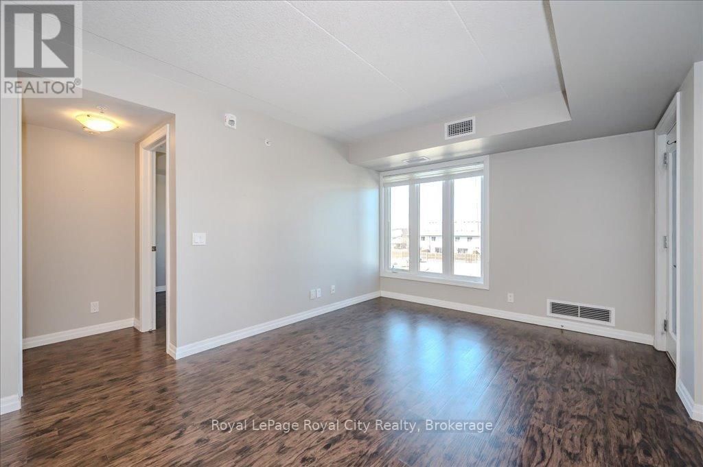 105 - 108 SUMMIT RIDGE DRIVE Image 19