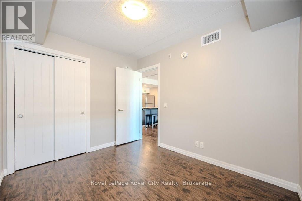 105 - 108 SUMMIT RIDGE DRIVE Image 23