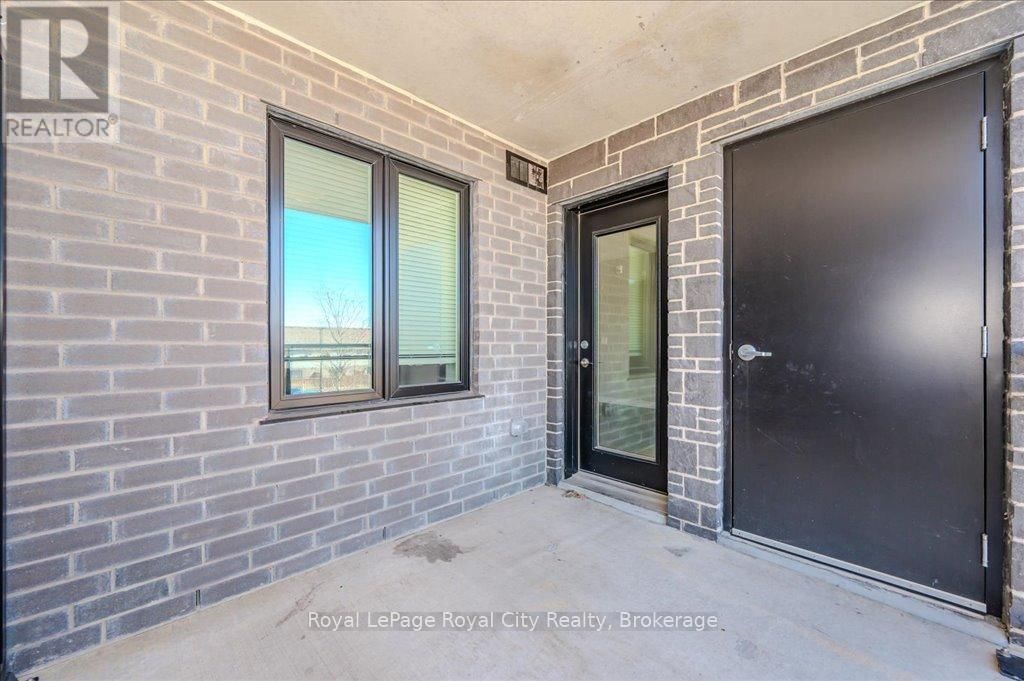 105 - 108 SUMMIT RIDGE DRIVE Image 30